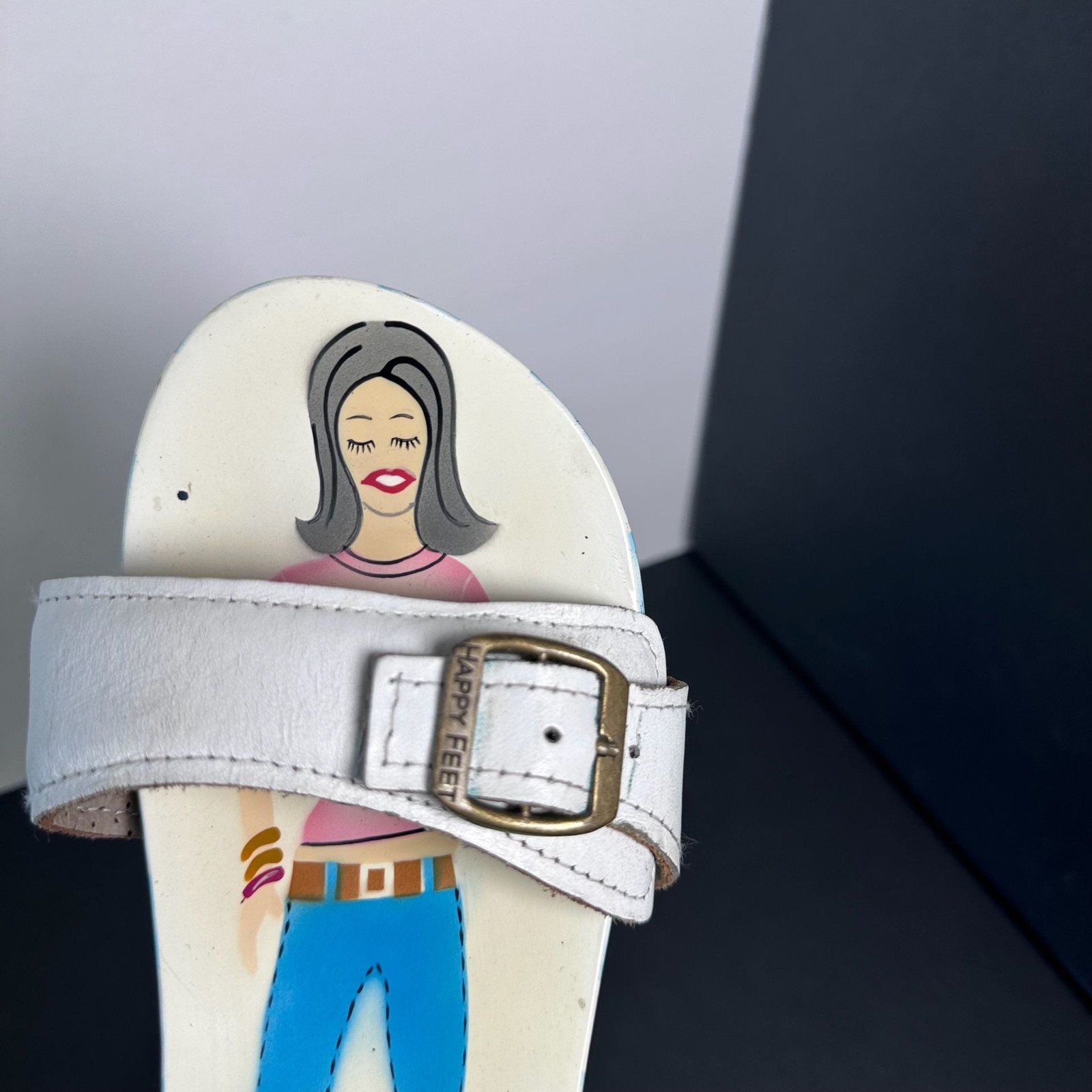 VTG Happy Feet Hand Painted Platform Slide Sandals with ‘To Be Pinay’ Graphic