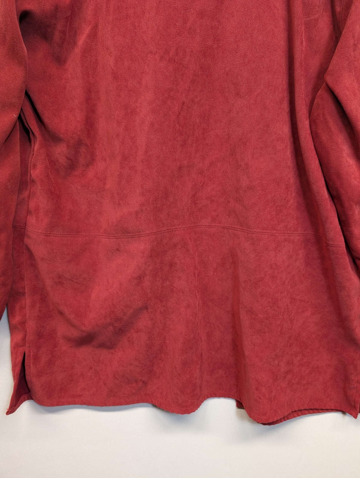 Cascade Blues. Red Rust, long sleeve, crystal button up front top. size L