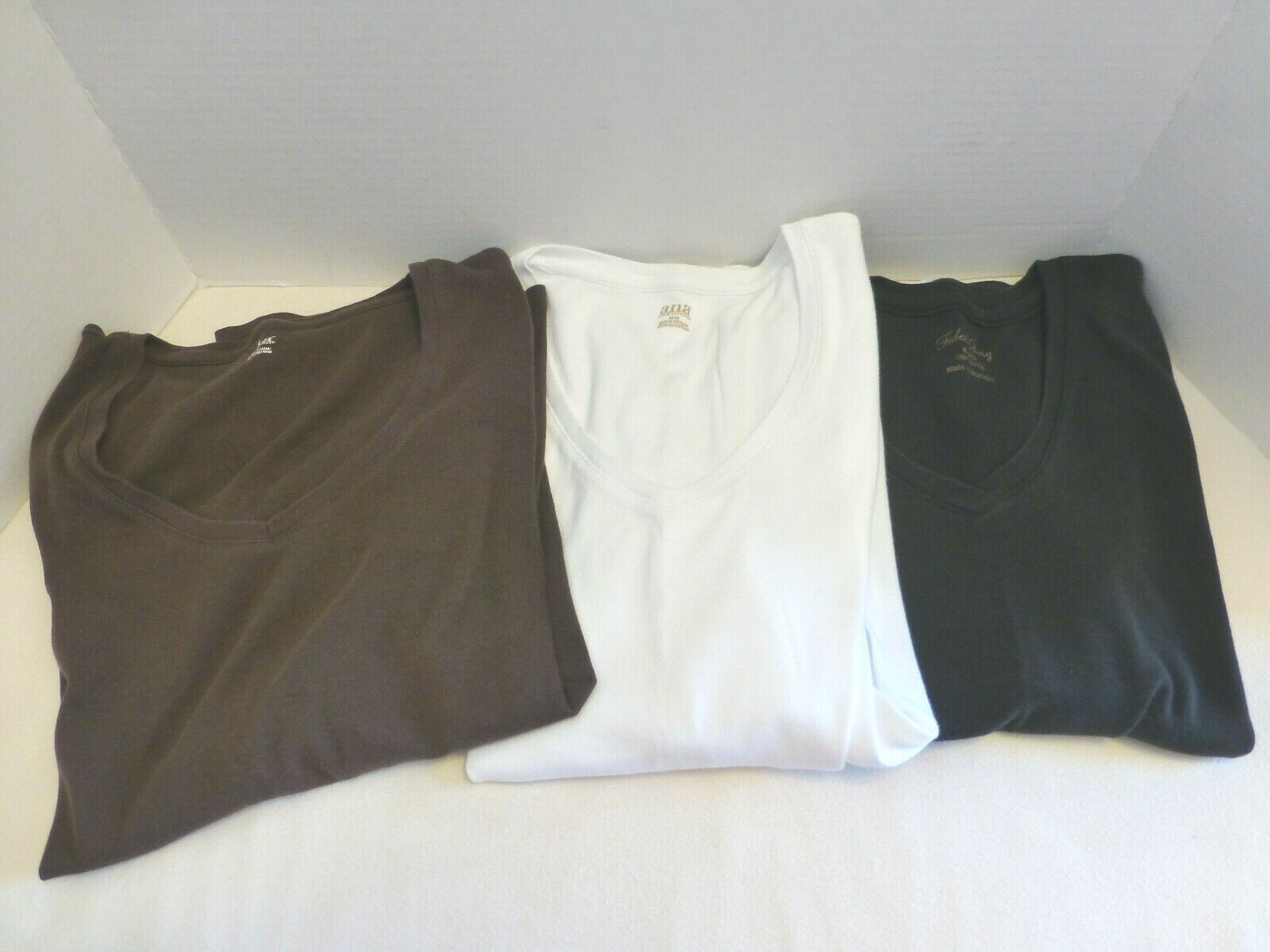 Lot 3 Womens Shirts Medium 8 10 brown white black cotton V Neck