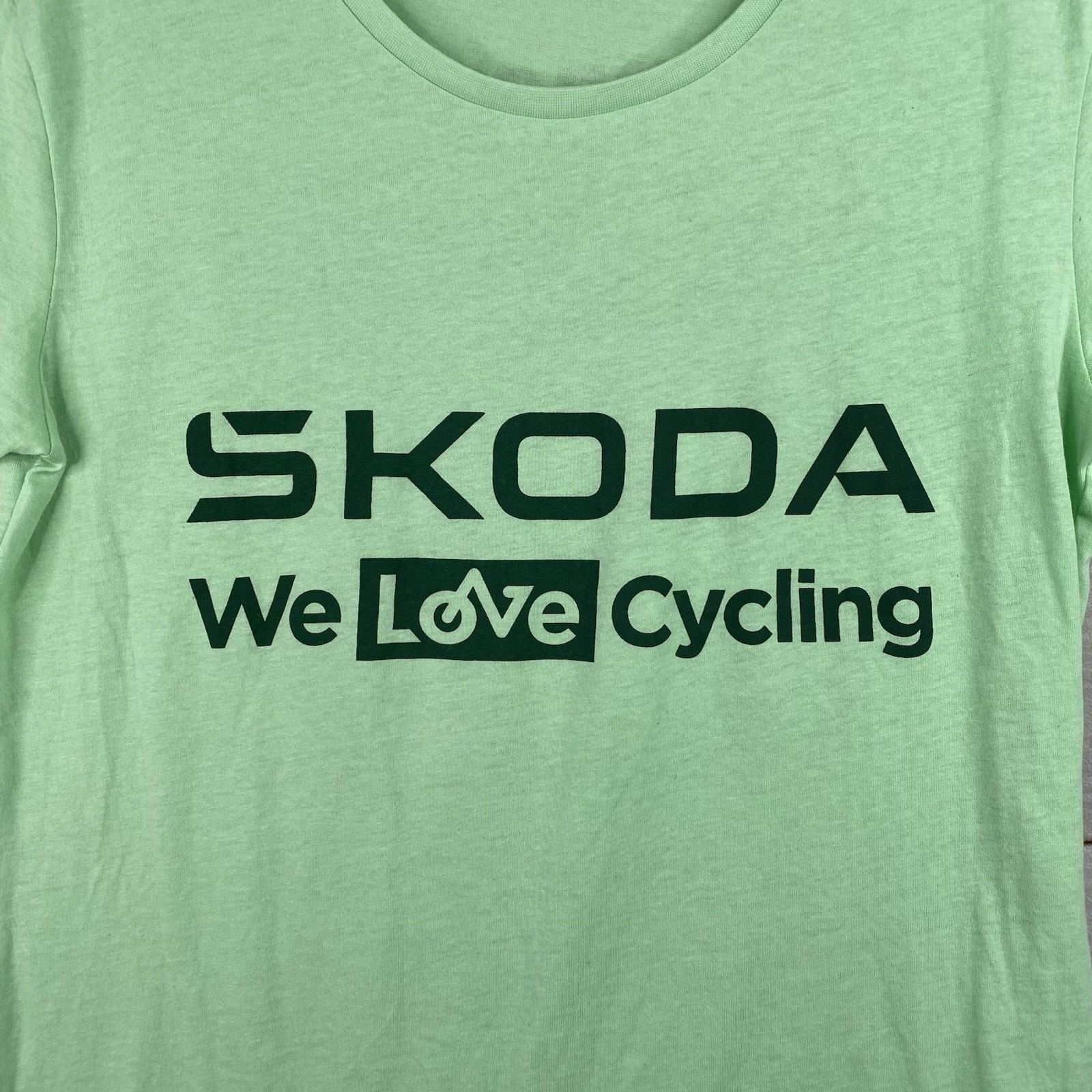 Skoda We Love Cycling Tee Shirt Womens M Green Tour de France Promo QR Logo