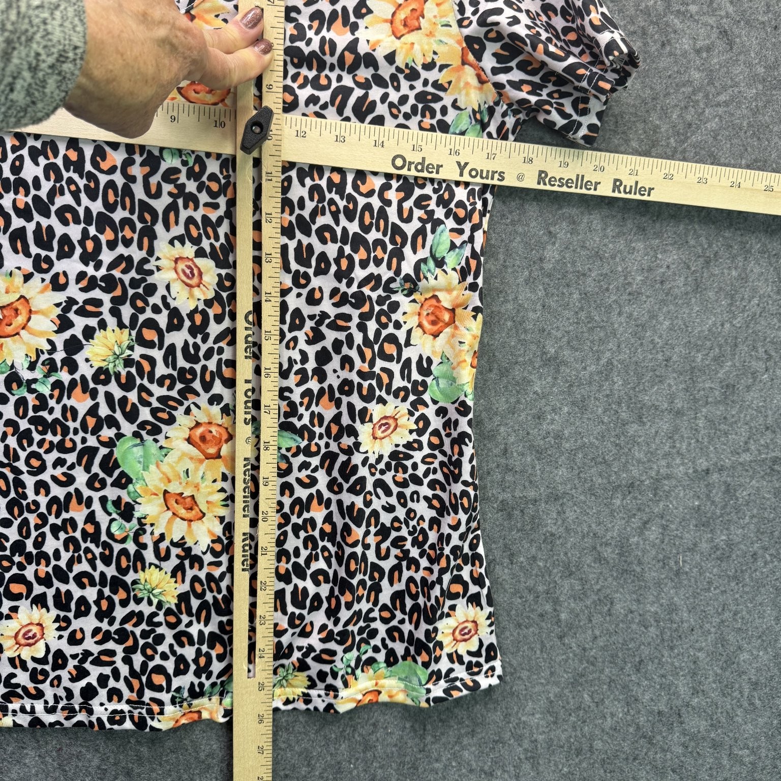 Women’s Small Leopard Floral Print Top Polyester Elastane V-Neck