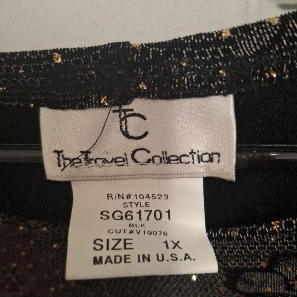 The Travel Collection 1X Gold Black Glitter Shimmer Floral Sleeveless Top