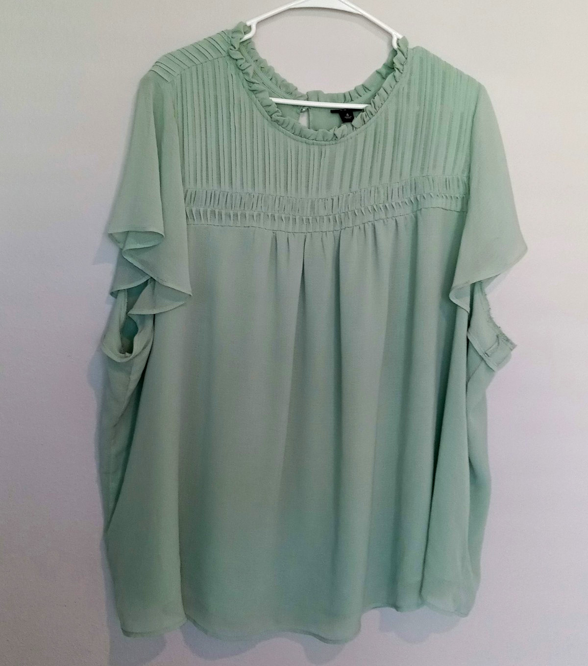 Torrid Green Solid Ruffle Round Neck Pleated Flutter Short Sleeve Blouse 4
