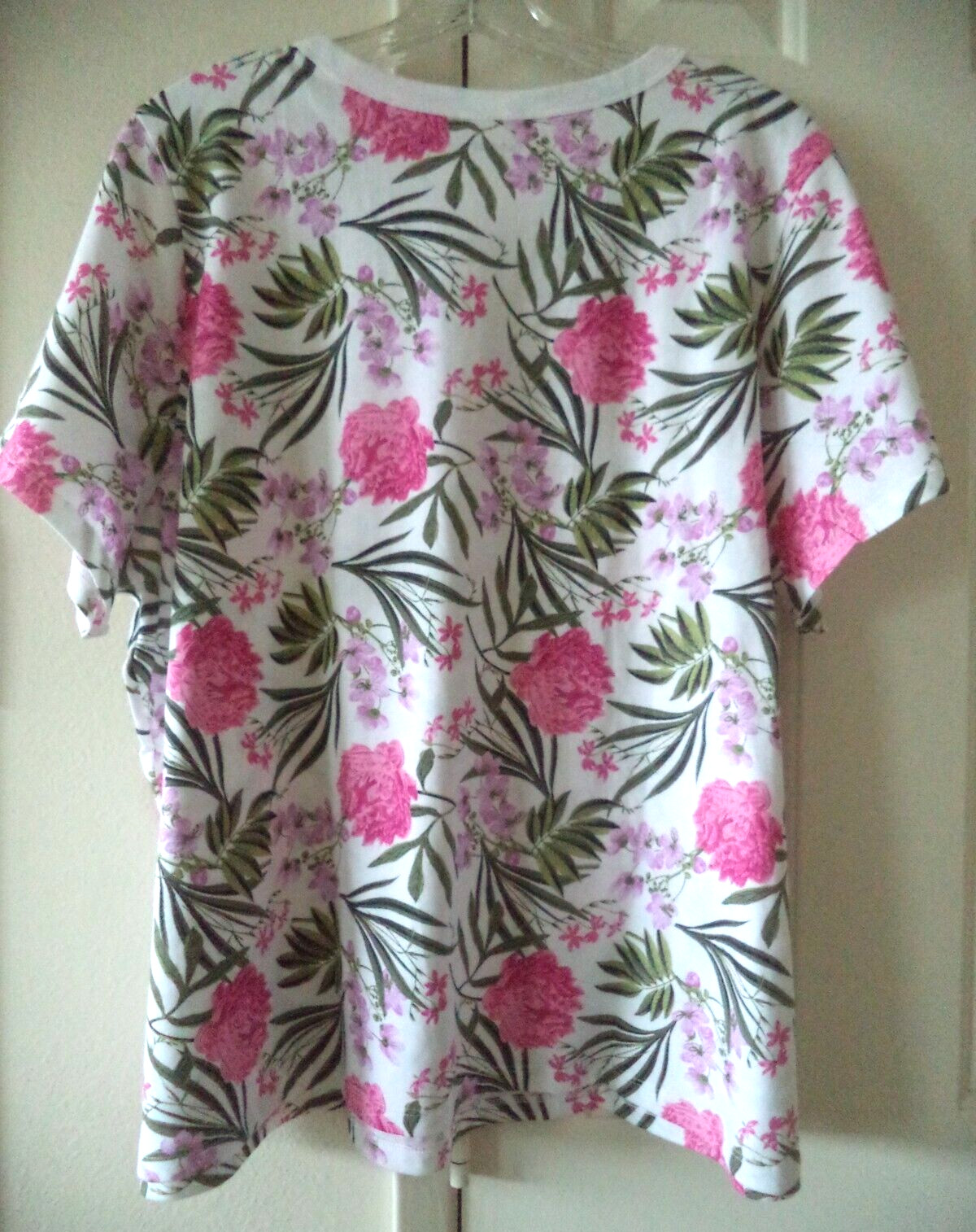 So Pretty! Old Navy Pink Light Purple & Green Tropical Floral 4XL 26 28 30 4X