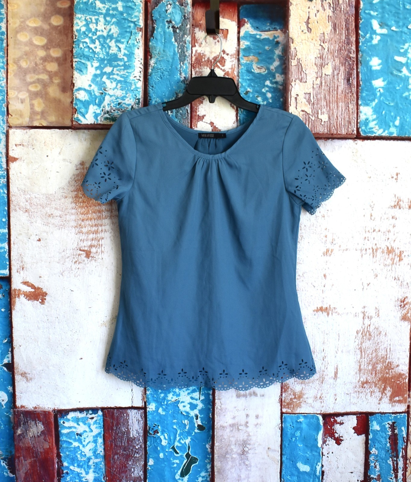 Women’s Mikarose Cut-Out Design Top Blouse Shirt SMALL Sky Blue NEW
