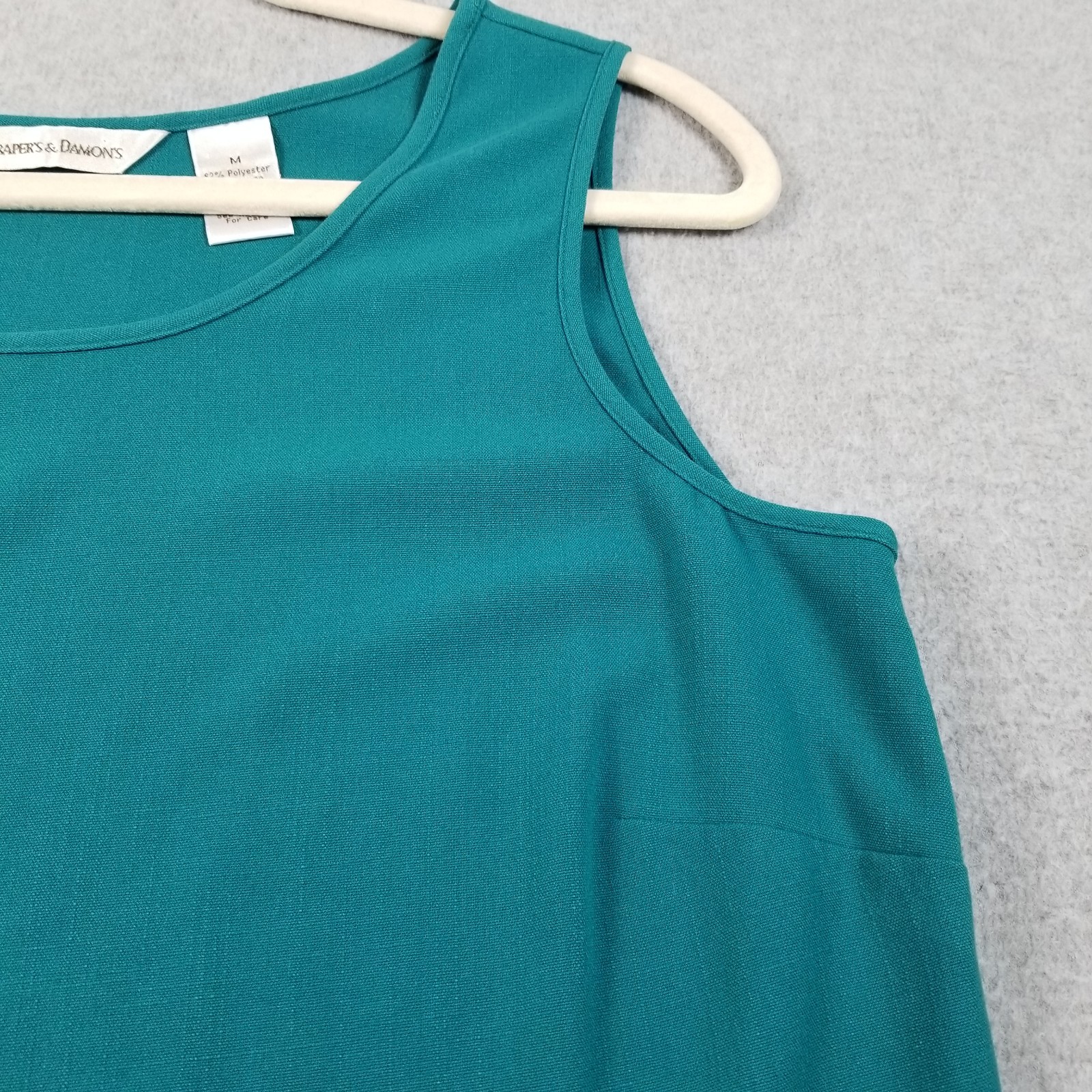 Draper’s & Damon’s Tank Top Women’s Medium M Green Sleeveless Scoopneck Stretch