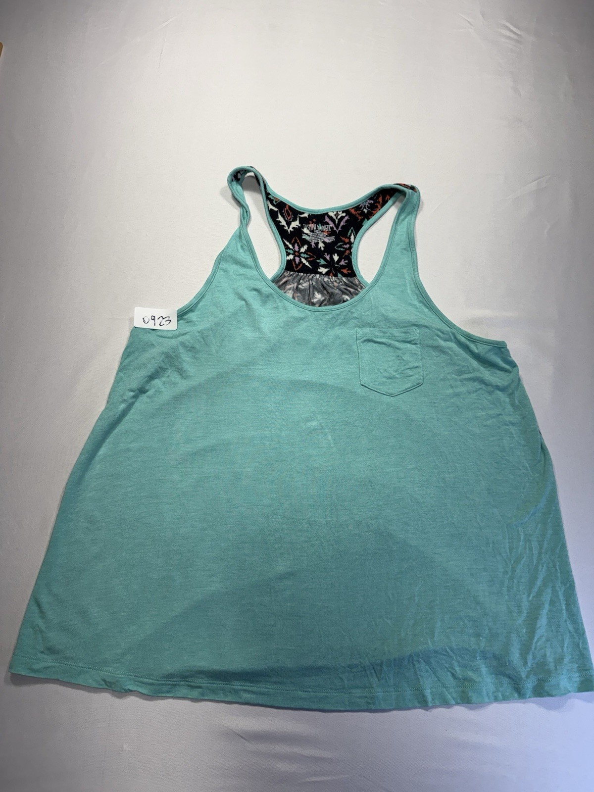 Jasmine & Ginger Women’s Sleeveless Scoop Neck Racerback Knit Pocket Top M