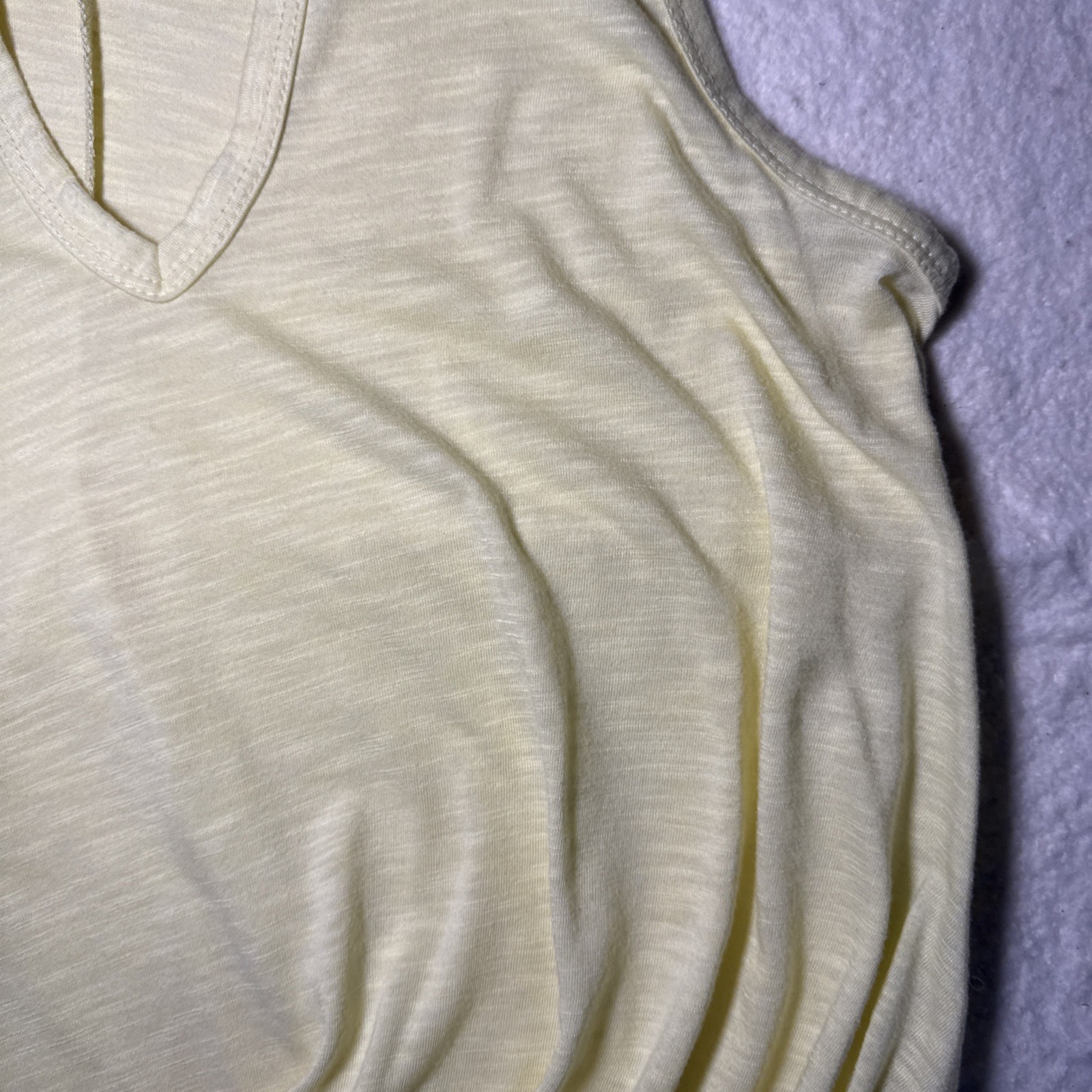 Signature Studio Woman’s Light Yellow Tank Top Size Medium