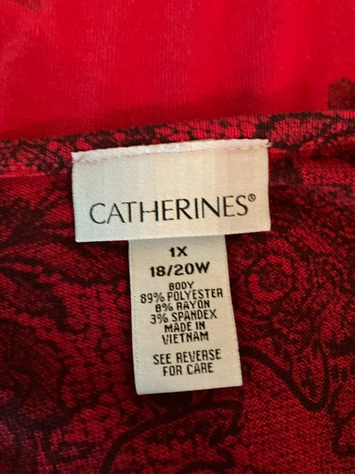 CATHERINES~1X~Red/Black Gothic Floral~L/SLV~Embellished~Resort Tunic Sweater/Top