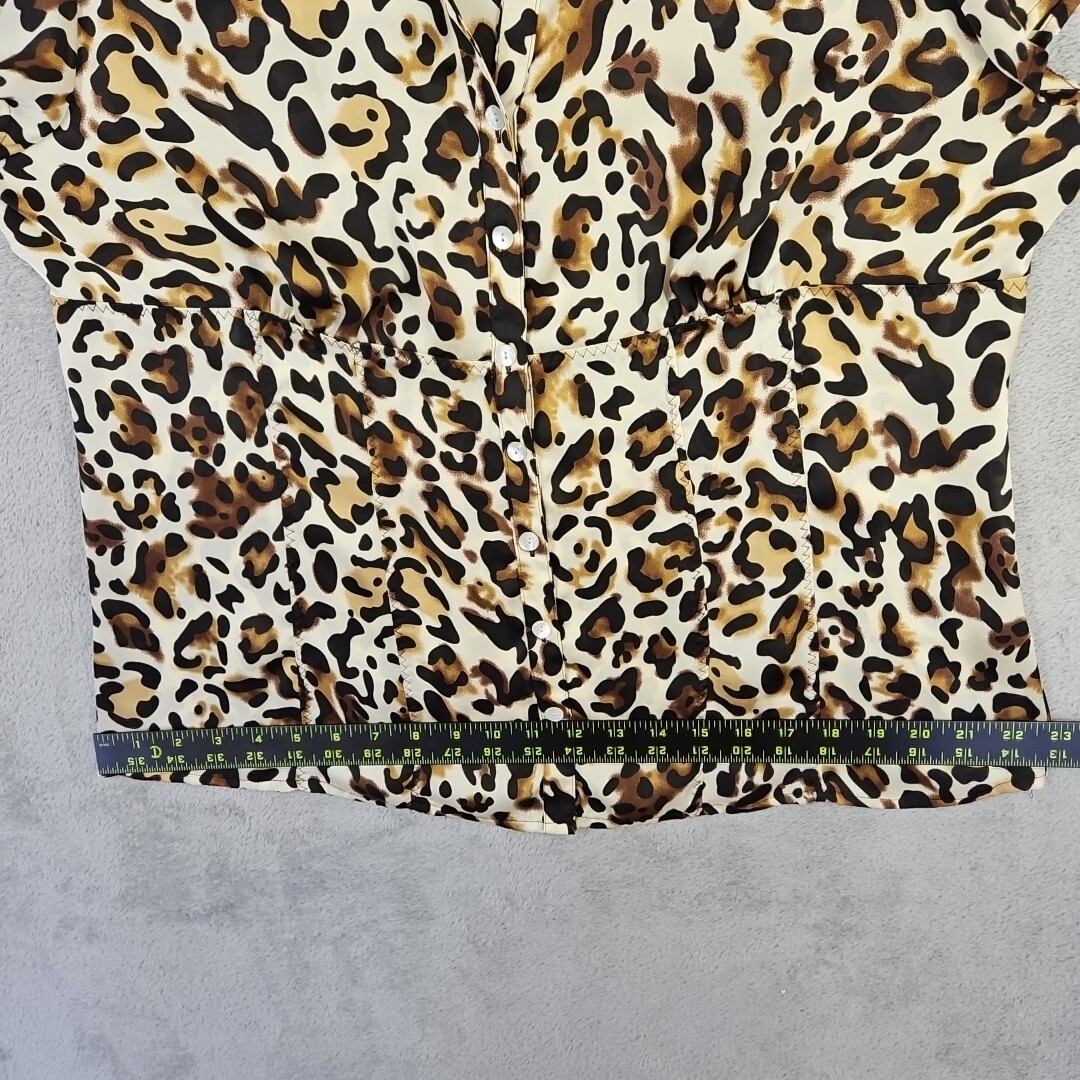 Agora Women Short Sleeve Cheetah Top Satin Soft Blouse Pearlized Buttons Sz XL