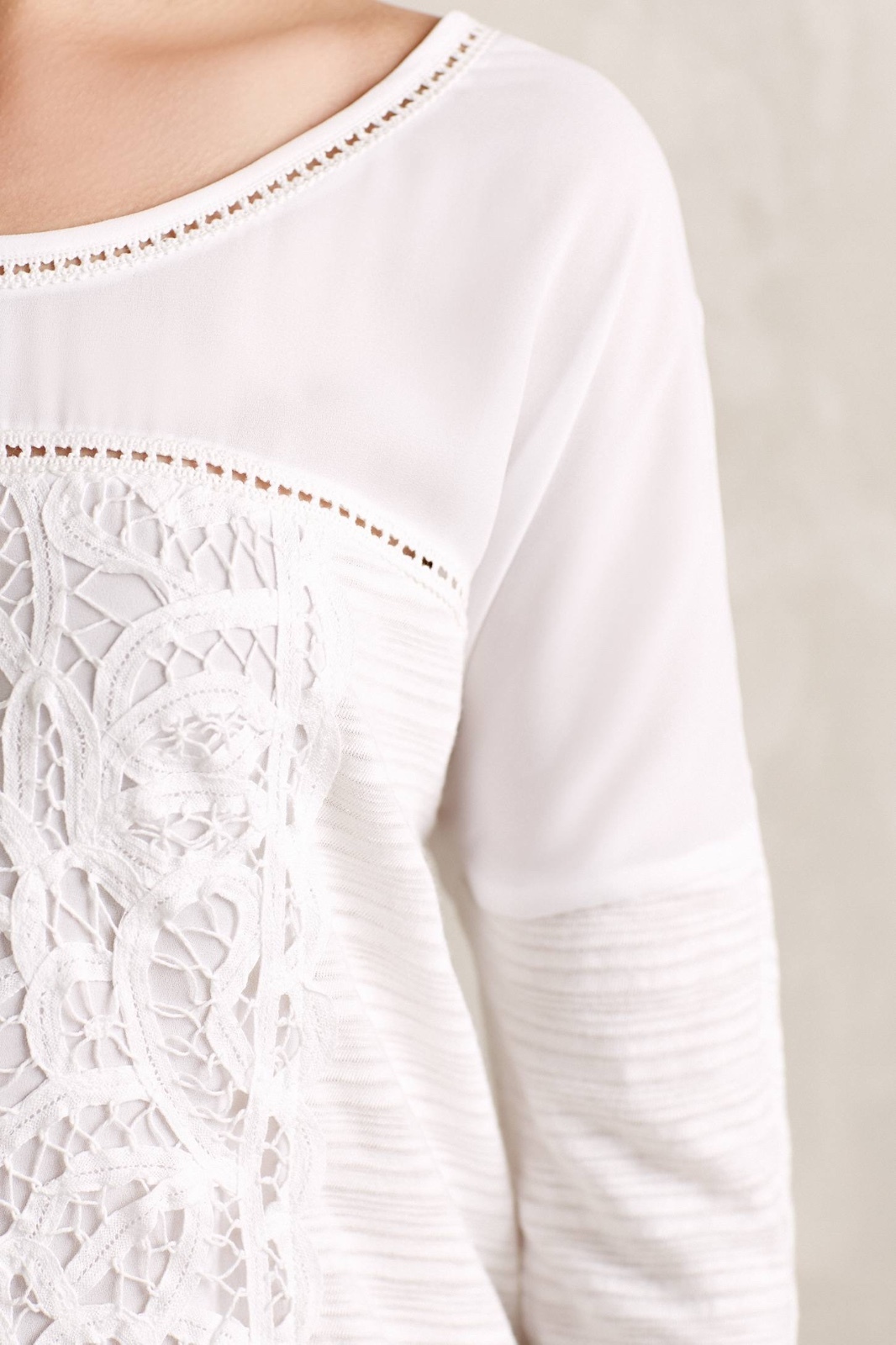 NWT XS Anthropologie Tayrona Lace Top by Meadow Rue Black color, Simply Elegant