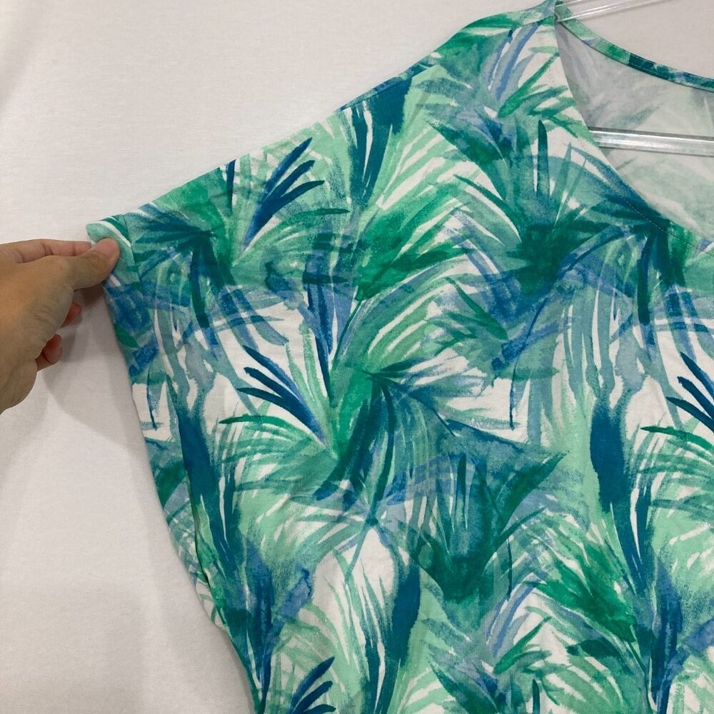 Draper’s & Damon’s size XL Blue Green Leaf Print Novelty Stretch Casual Top