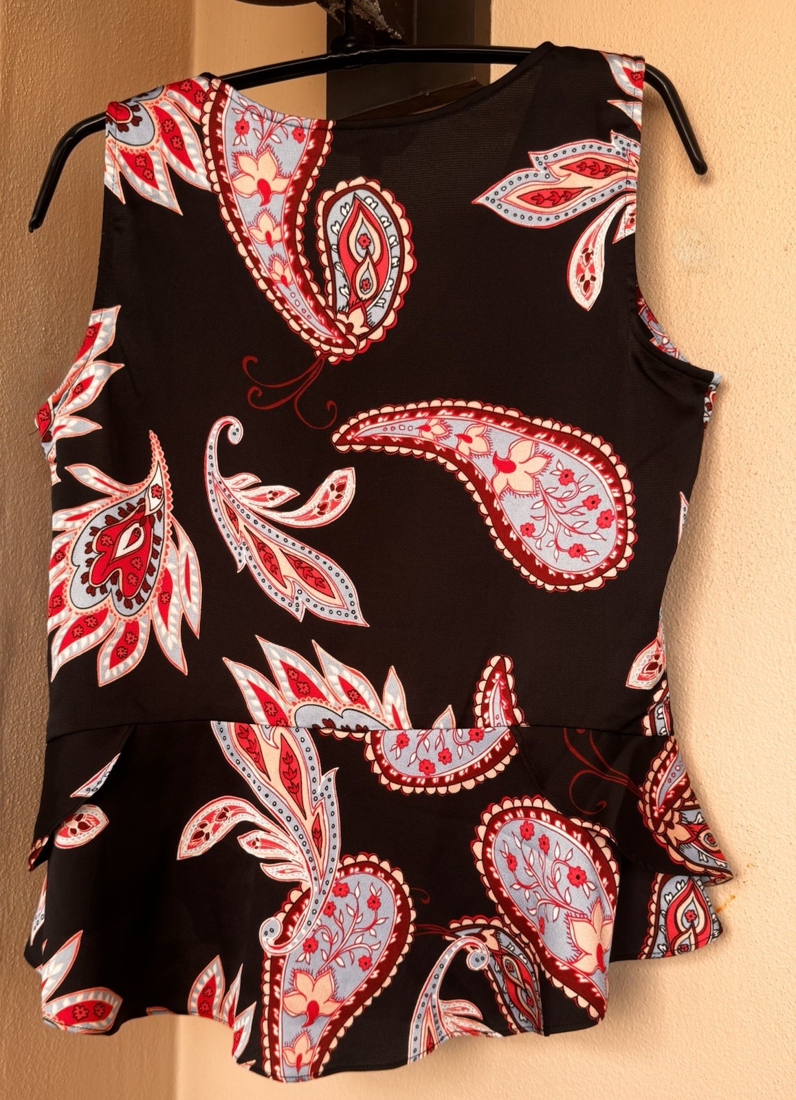 Nanette Lepore Flounced Hi-Lo Blouse Sleeveless Black Blue/Pink Paisley Small