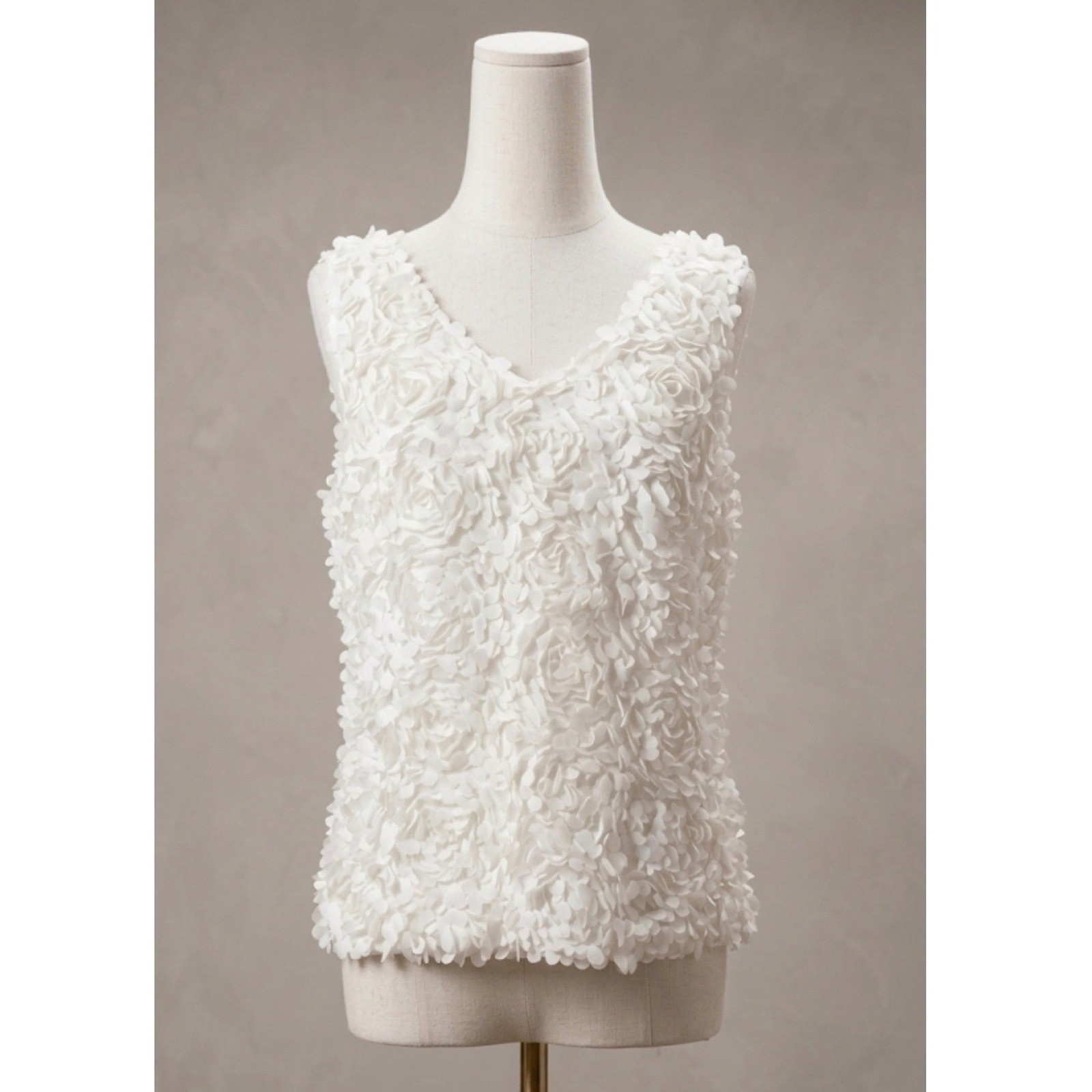 White Floral 3D Petal Applique – Balayage Milano