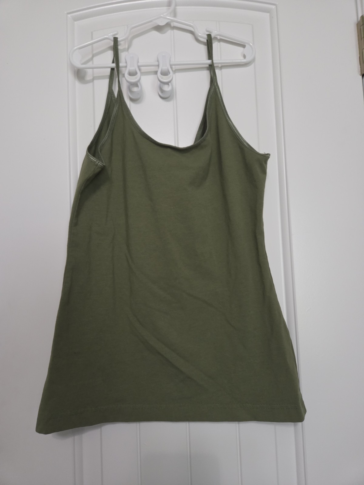 size L Outlooks olive green tank