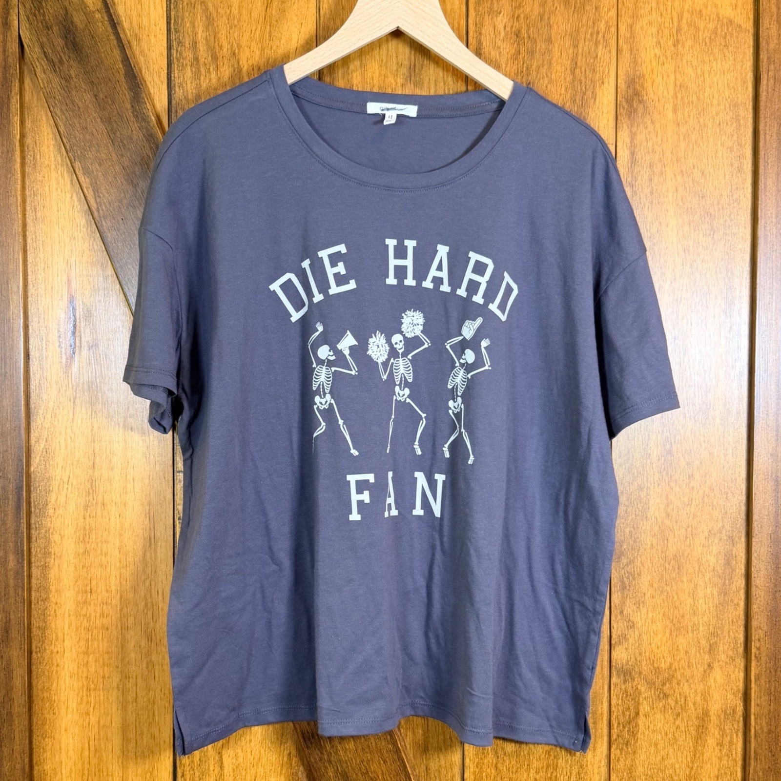 Maurices Die Hard Fan Skeleton Graphic Tee Charcoal Grey Spooky Grunge T-Shirt