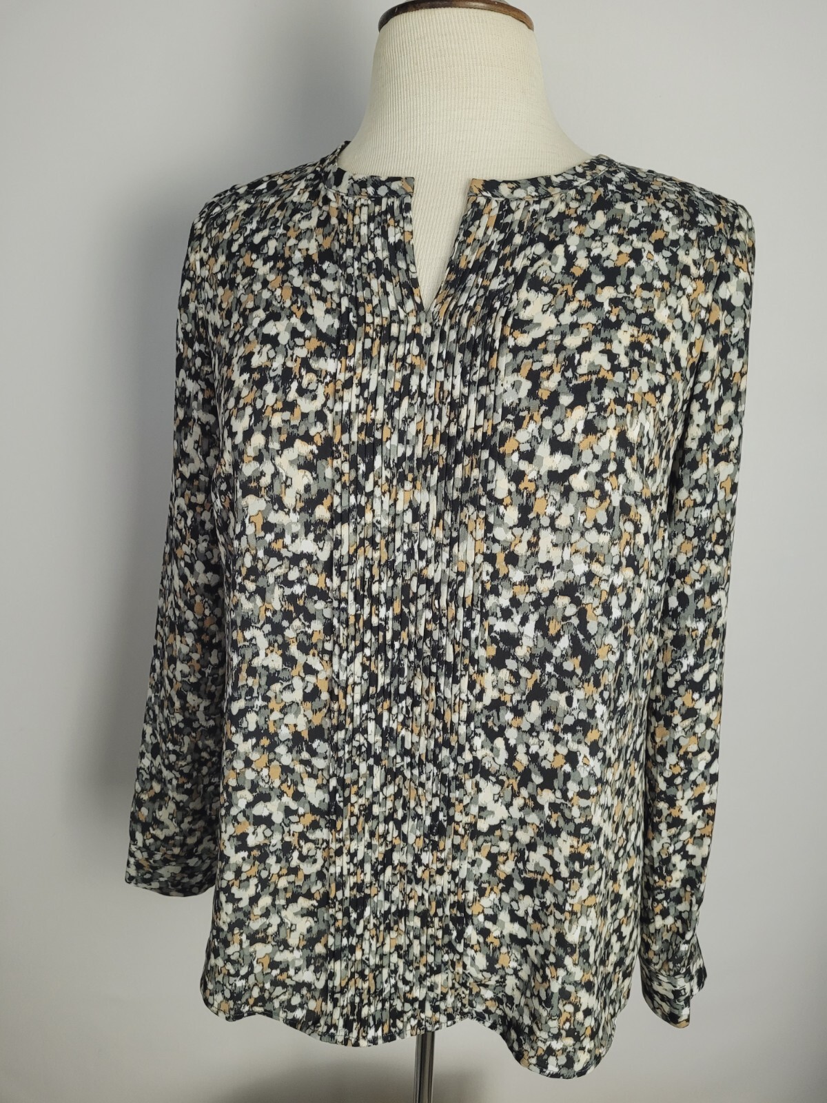 Talbots SP Petite Blouse Long Sleeve Pintuck Front Career Black Tan Gray #5010