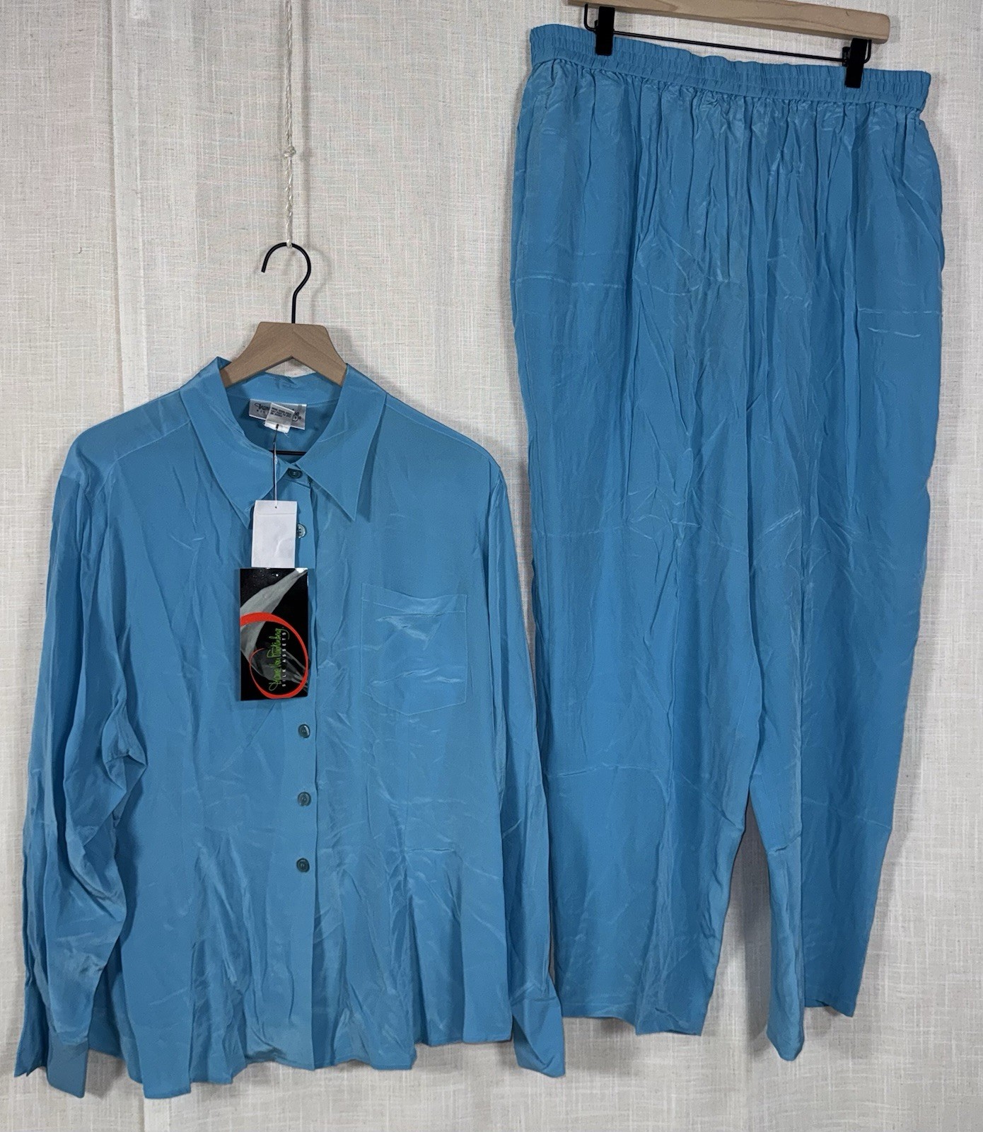 Vintage NWT Diane Von Furstenberg 100% Silk Blue Blouse Pants Outfit Women’s 2X