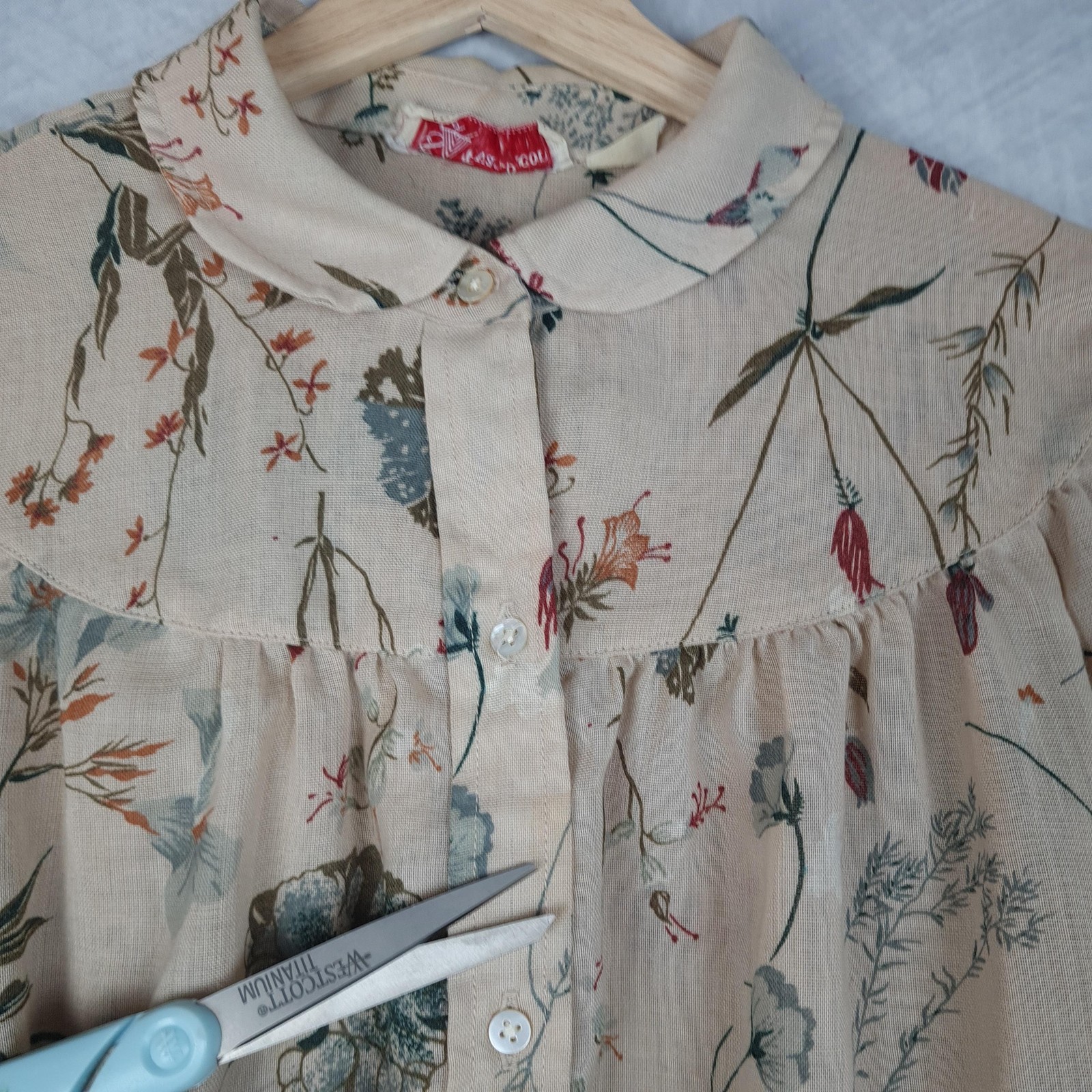 Vintage Evan Picone Blouse Womens Large Beige Floral Puff Sleeve Sheer Cottage