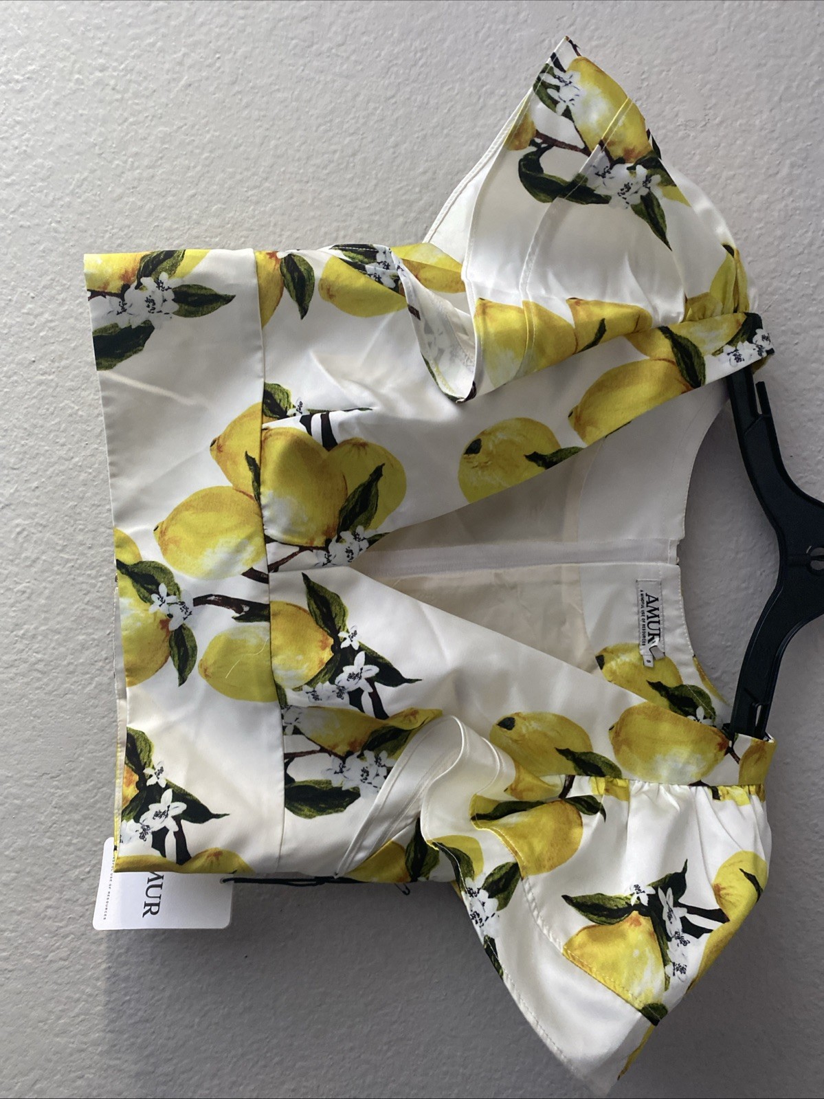 AMUR LANNA LINEN/COTTON OFF WHITE FLUTER CROP TOP SIZE 8 ( RUN SMALL) $268