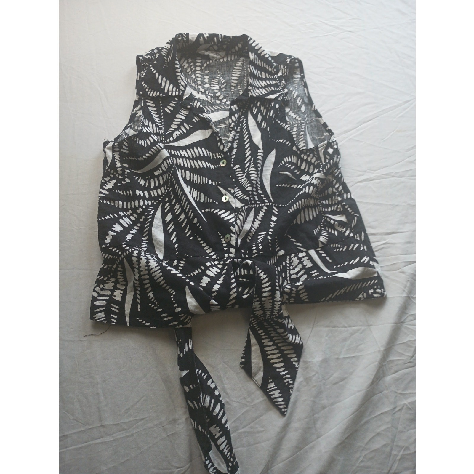 Panama Jack Women Linen Blend Tie Front Top Size Medium Tropical Black White