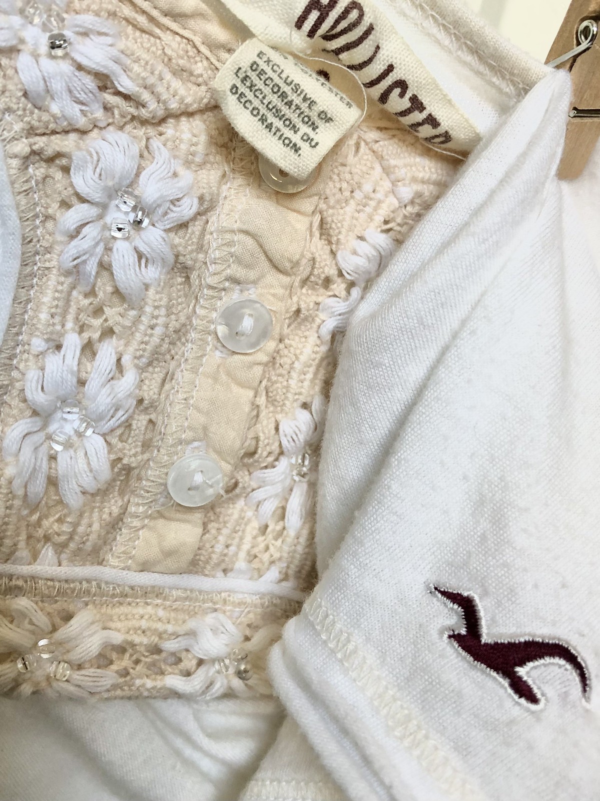 Hollister babydoll top beaded embroidery adjustable straps, cream/beige cami Y2k