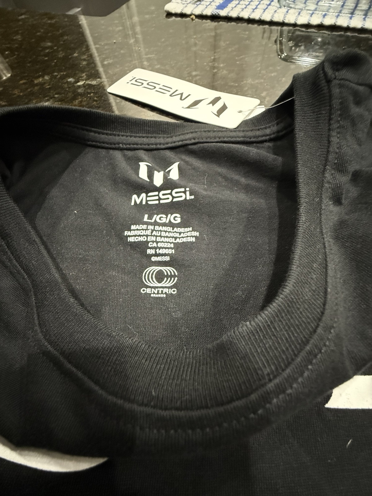 Messi Black Graphic T-Shirt/Crop Top | Ladies Size L | Pink 10 on Back | Soccer