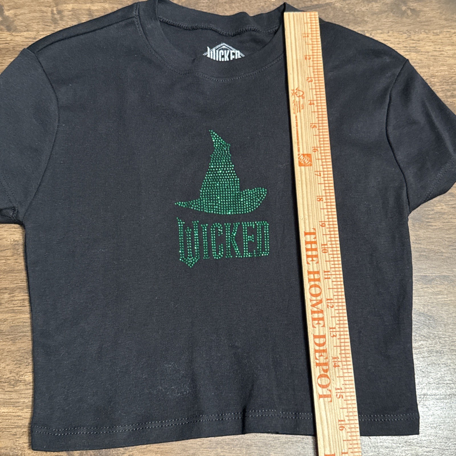 Universal Studios Wicked Bedazzled Jeweled Rhinestone Cropped T-Shirt Size Small