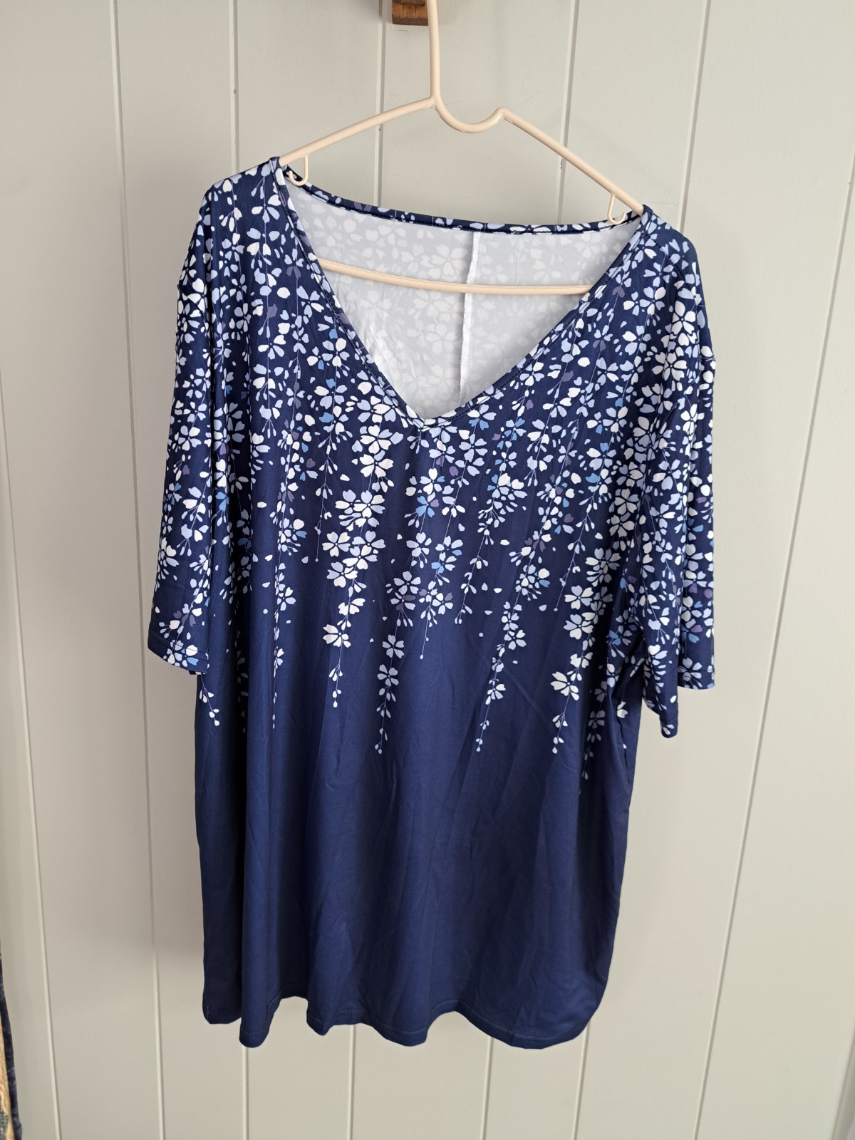 TEMU Blue Floral Pull Over Raglan Sleeve Top Size 4XL