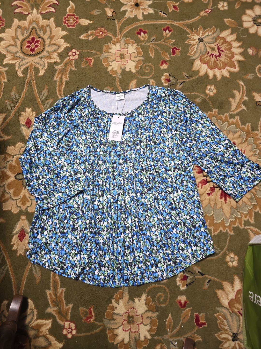New Womens Sz 2XL Blue Floral 3/4 Sleeve Top