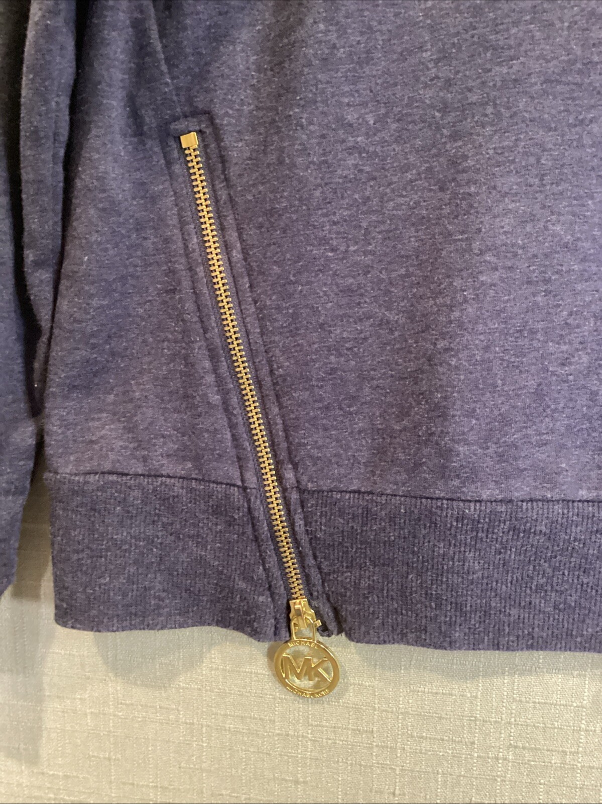 Michael Kors Women’s Lightweight Navy Sweatshirt With Gold Zipper Detail Sz M