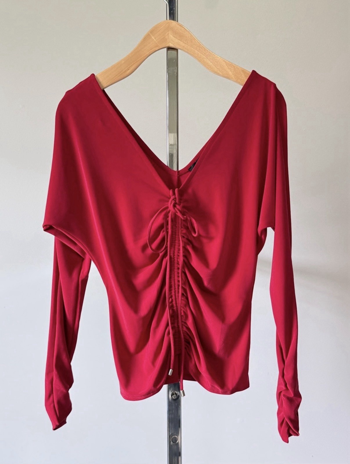 WHBM Red Ruched Front V-Neck Long Sleeve Top XS NWT 570356303