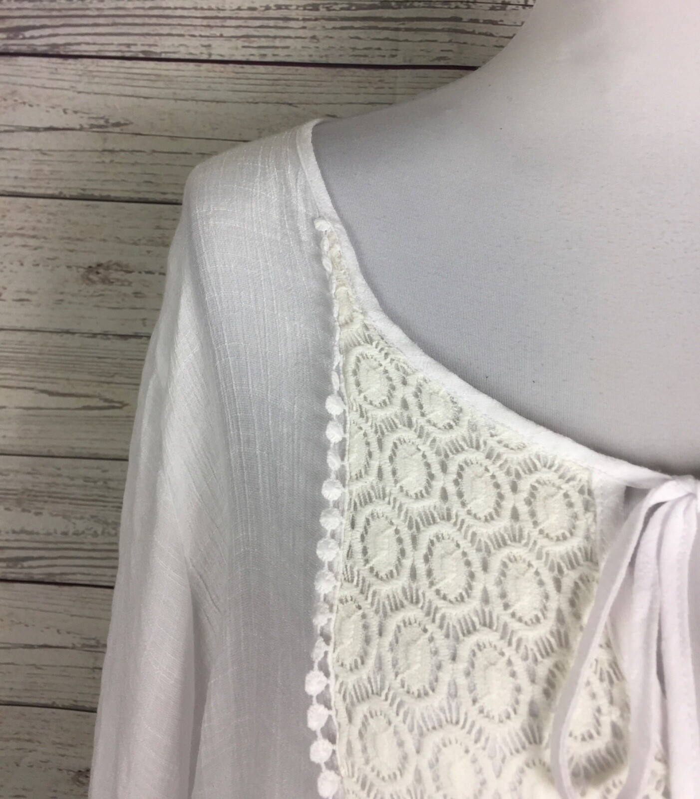 Carolyn Taylor Woman White Bell Sleeve Lace Tunic Peasant Top Plus Size 1X