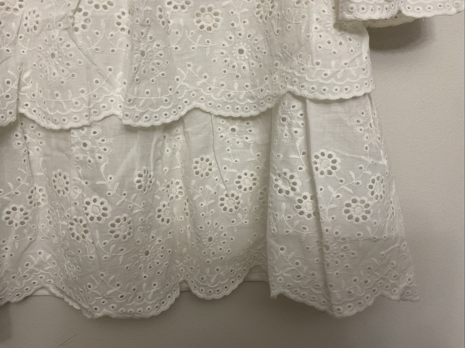 Hayden Los Angeles Peasant Top White Small Women Boho Cotton Embroidered Bow New