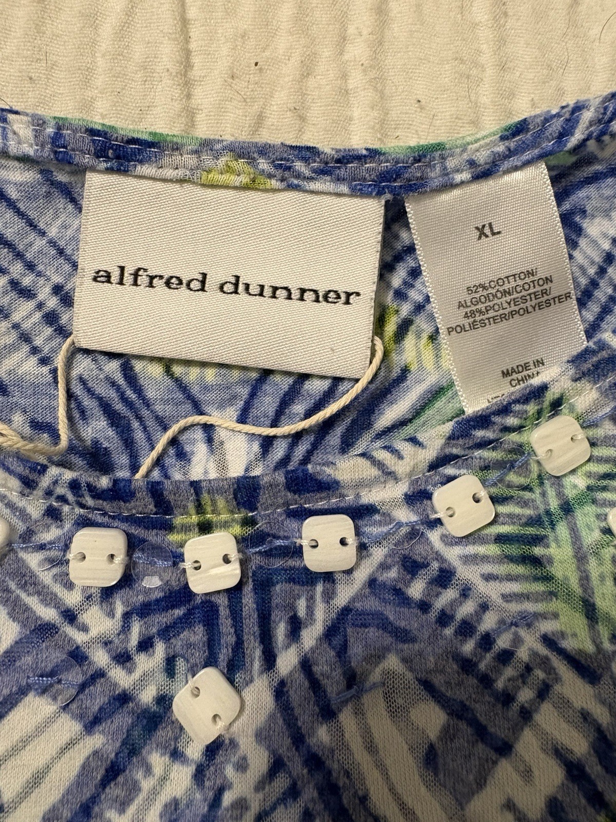 Alfred Dunner Women’s XL Blue Green Geometric Beaded Neck Short Sleeve Knit Top