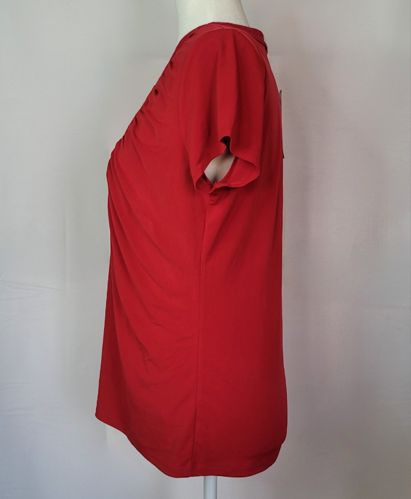 NWT Jones Wear Womens Red Ruched V-Neck Layered Design Short Sleeve Top Sz: L
