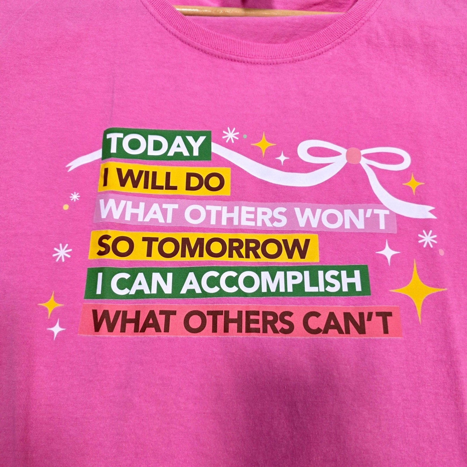 Gildan Graphic Tee Womens 2XL Pink Motivational Quote Bow Inspirational Shirt