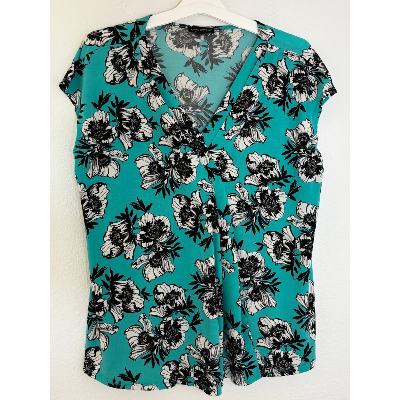 Lane Bryant Teal Floral V-Neck Pleated Front Sleeveless Blouse Plus Size 14/16