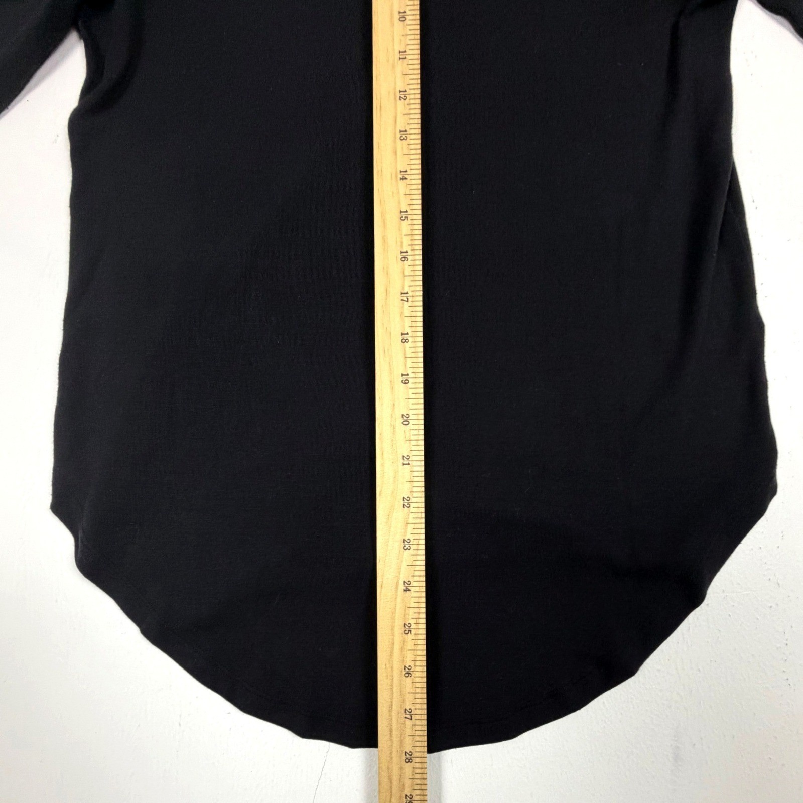 Athleta Black Modal Blend Long Sleeve Scoop V-Neck Curved Hem Top Small