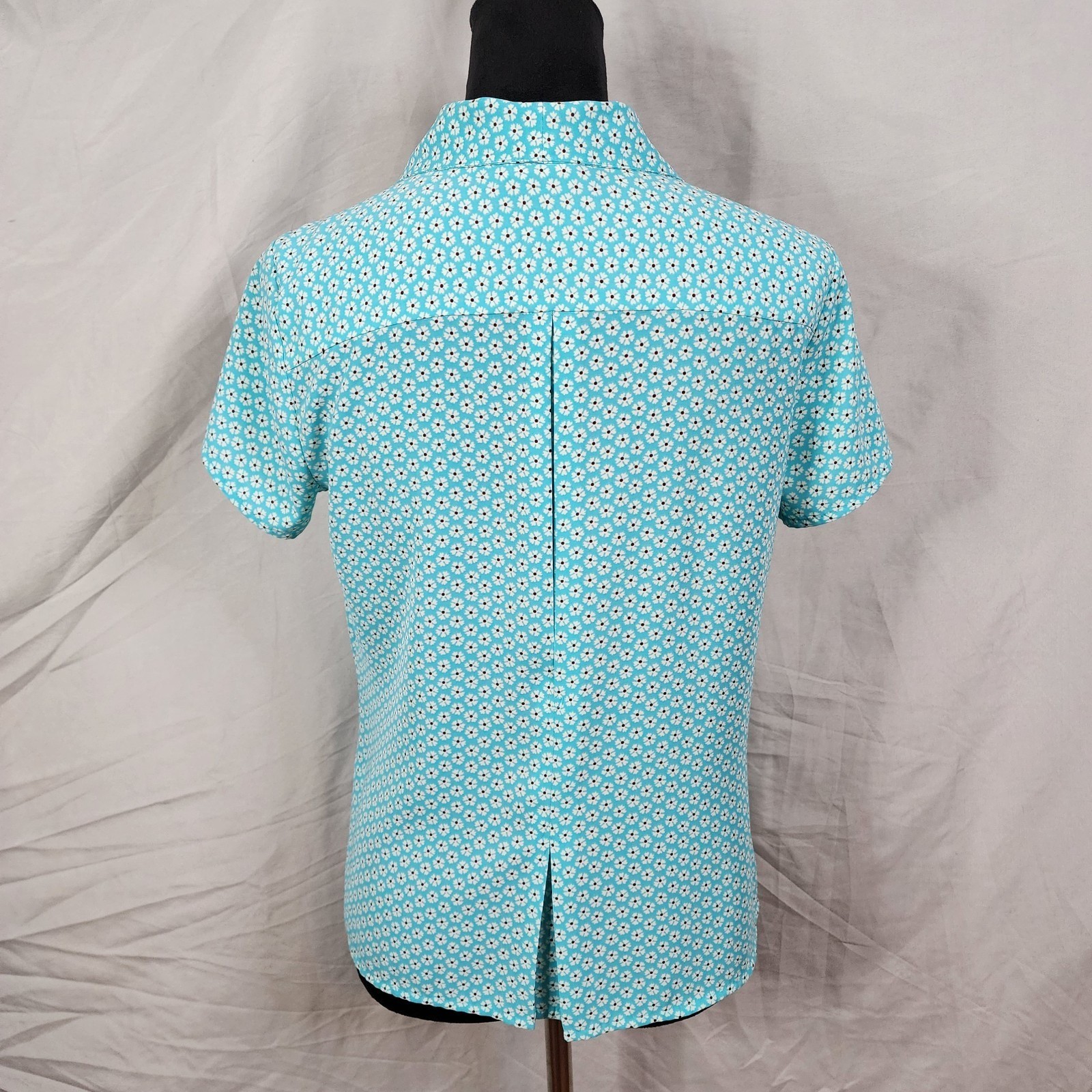 COVINGTON Size Small Turquoise Blue Ditsy Floral Pleated Shawl Collar Blouse EUC
