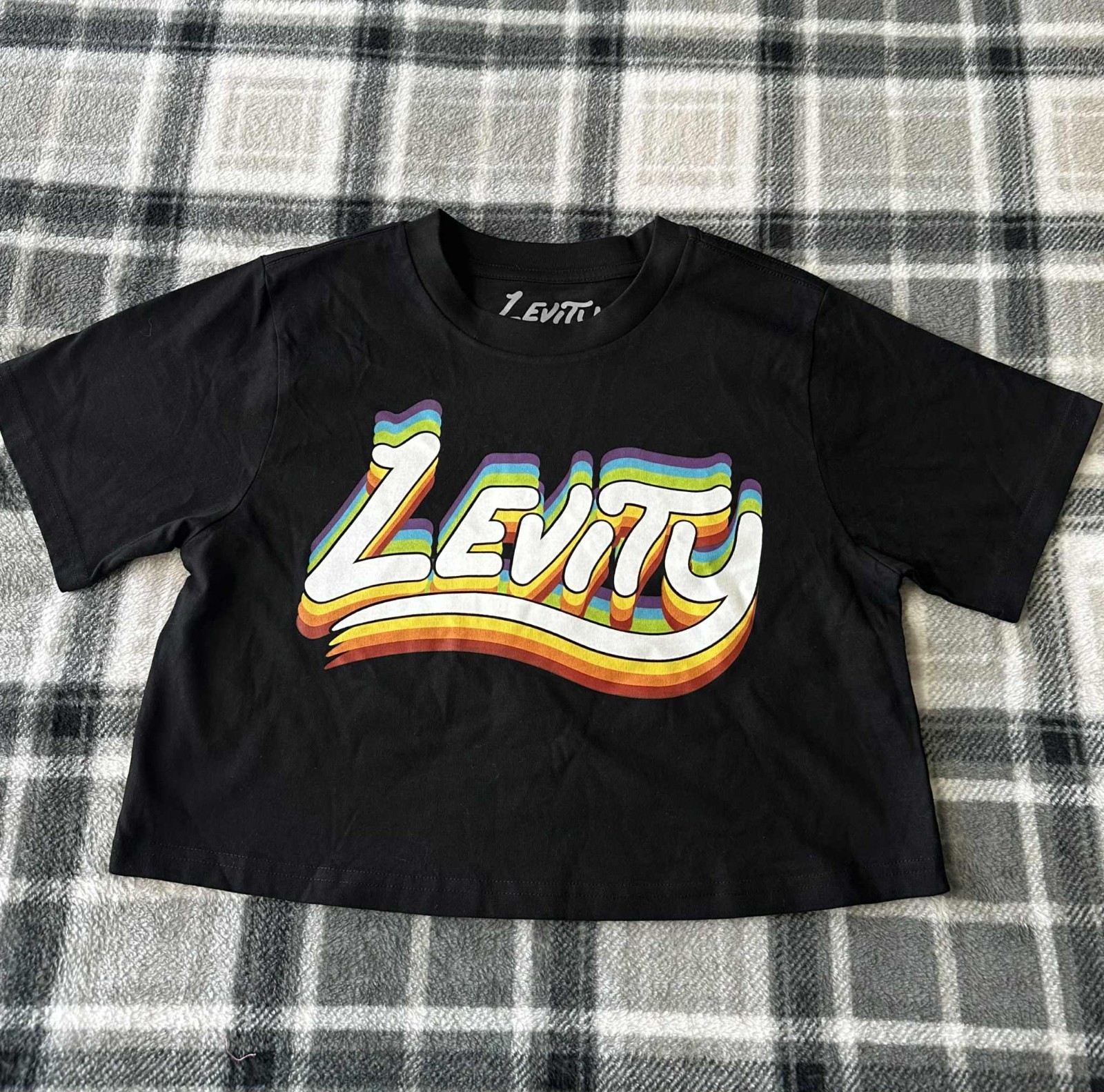 New Levity EDM DJ – Seeing Colors Crop Tee