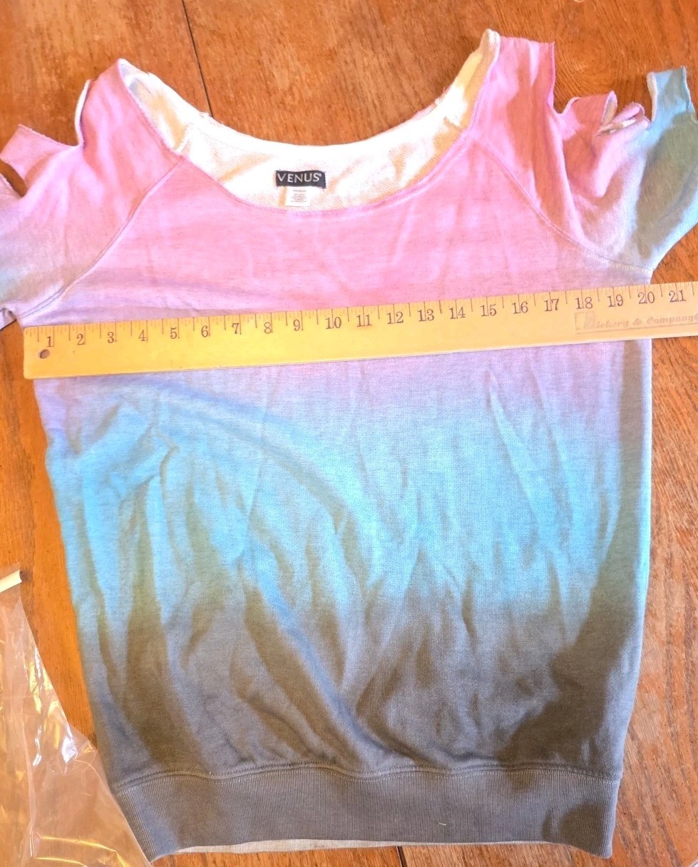 Y2K Venus Sleeve Cut Out Sweater Top Women’s M 2000’s Casual Grunge