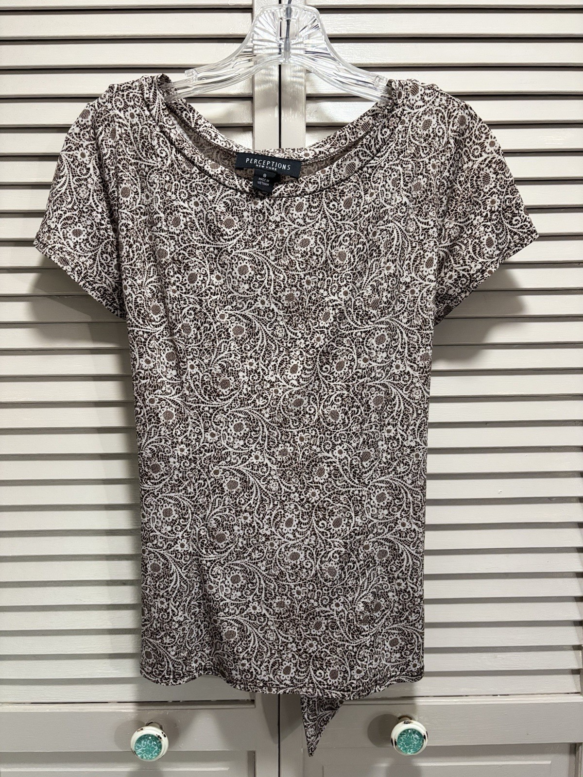 Perceptions Paisley Short Sleeve Round Neck Tie Back Blouse Size 8 Brown Boho