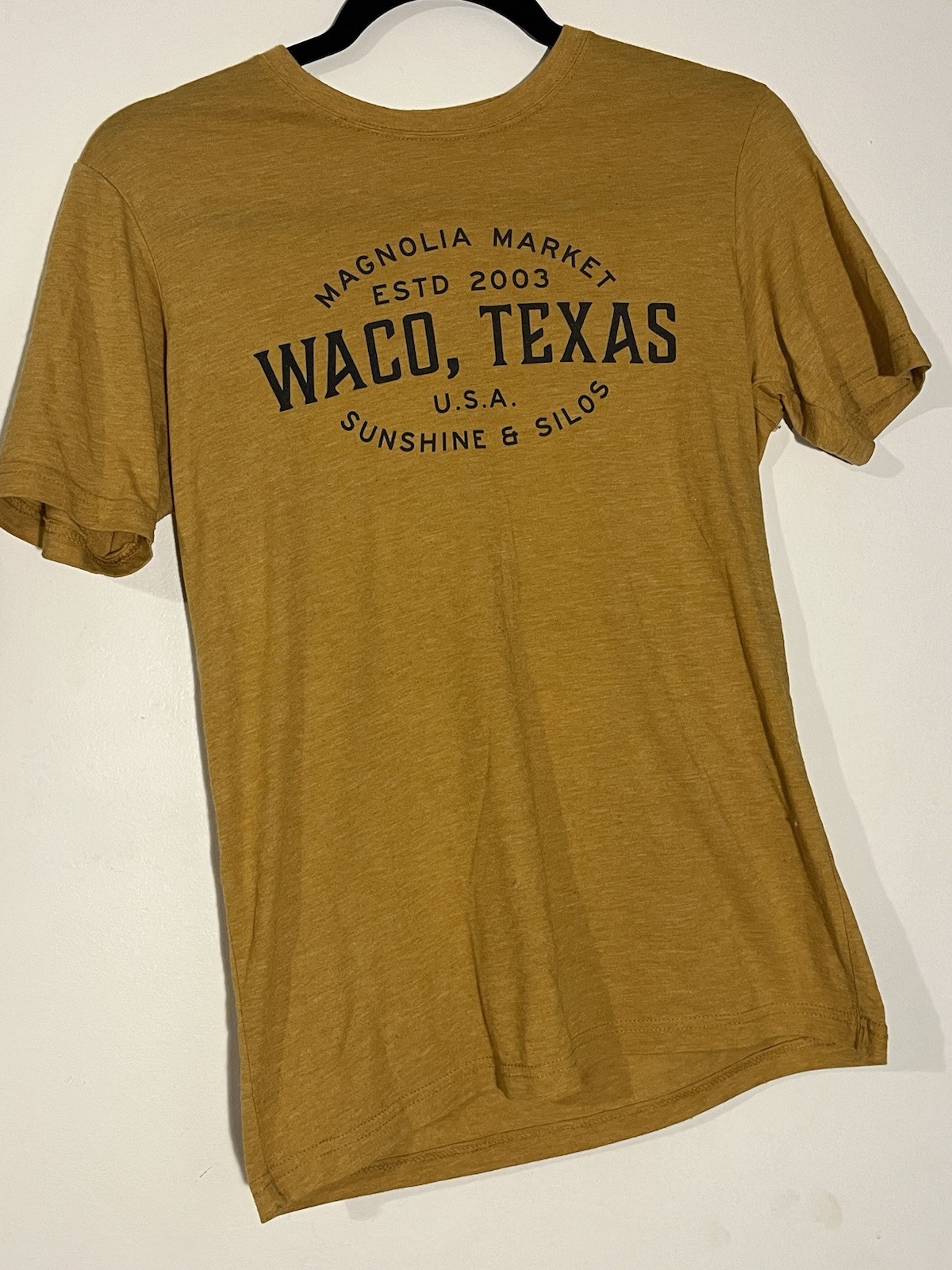 Magnolia Market Sunshine & Silos Waco Texas Shirt Small Yellow Shortsleeve