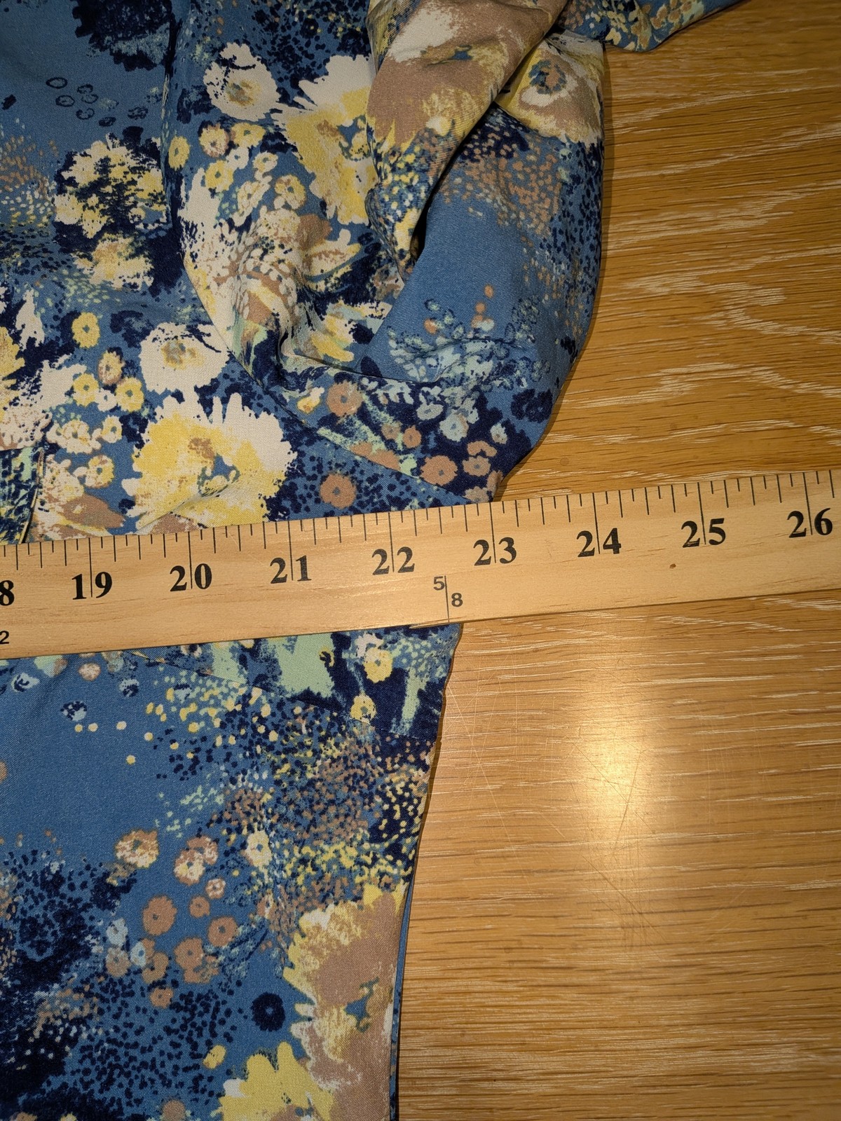 Laura Scott Women’s XL Blue Floral Button Front Long Sleeve Roll-Tab Tunic