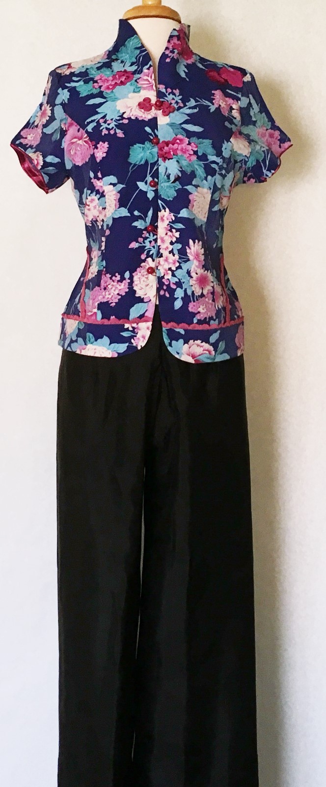 Traditional Chinese Women Short Sleeve Shirt Top with Mandarin Collar