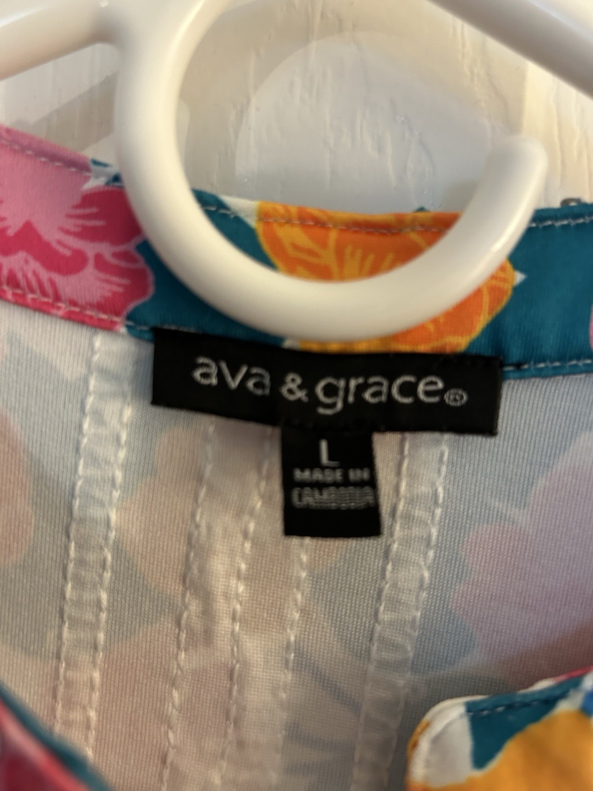 Ava And Grace Multicolor Floral Top Size L