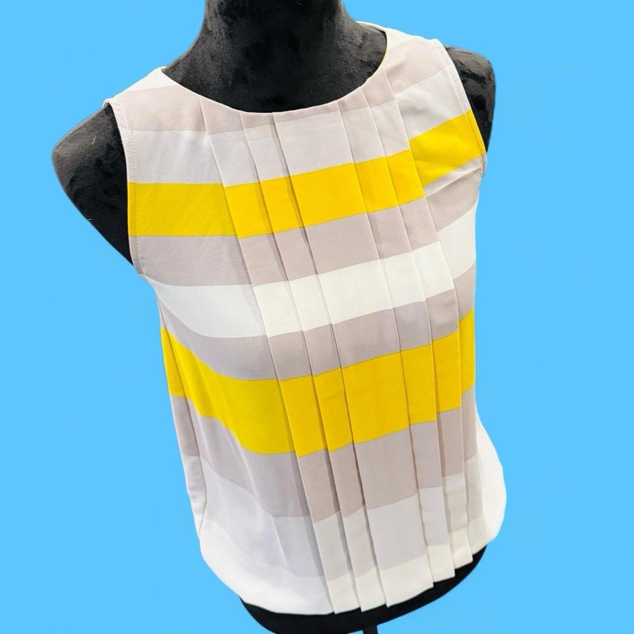 LOFT Petites XXS Sleeveless Pleated Blouse Yellow Gray White Striped Chiffon EUC