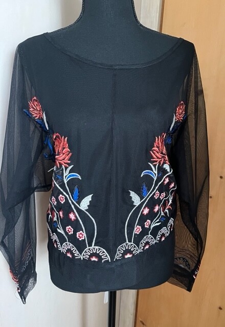 Women’s Hippie Laundry Size L Black Sheer Long Sleeve Blouse Floral Embroidery