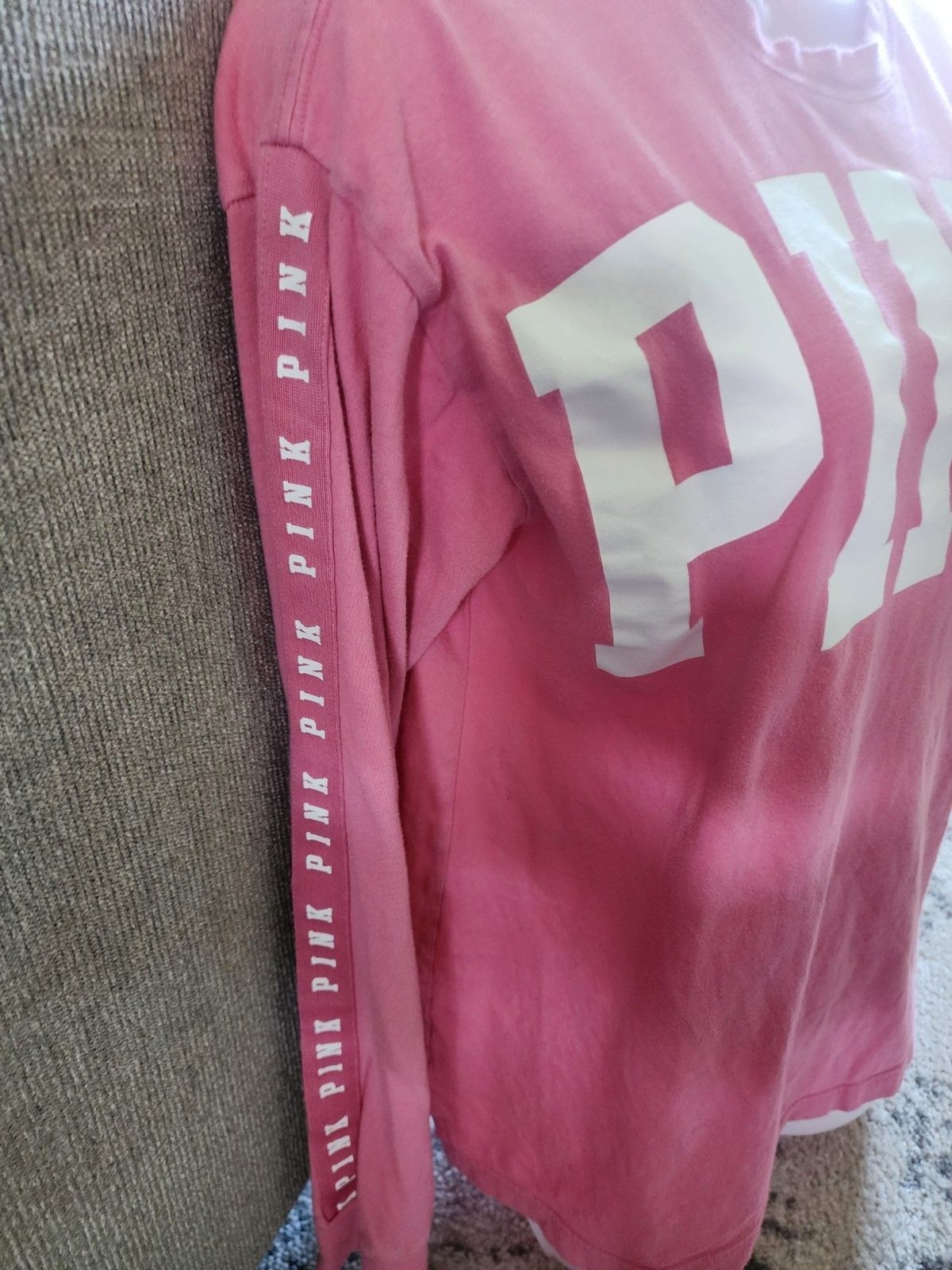 Victoria’s Secret Pink Oversized Long-Sleeve Shirt Logo PINK WHITE SIZE SMALL